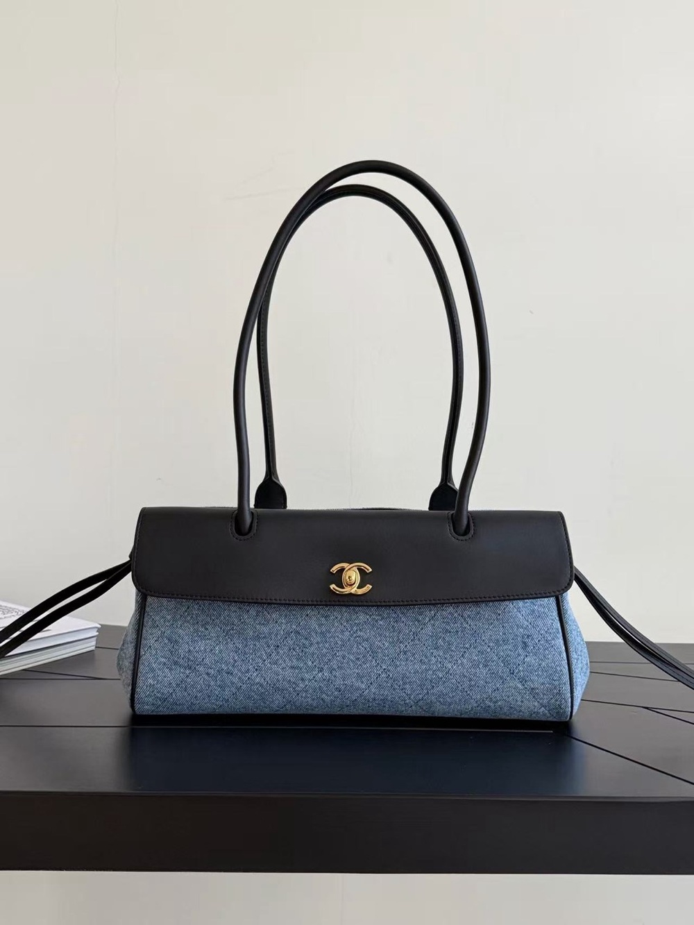 CHANEL Black Leather & Gray Wool Shoulder Bag with Gold CC